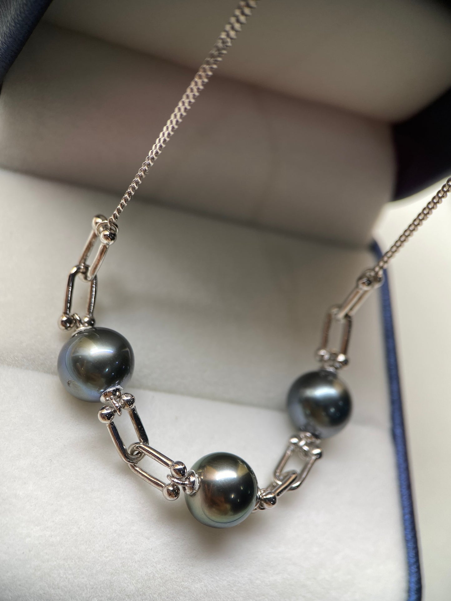 Tahitian Triple Seawater Pearl Pendant Chain Necklace 9-10 mm