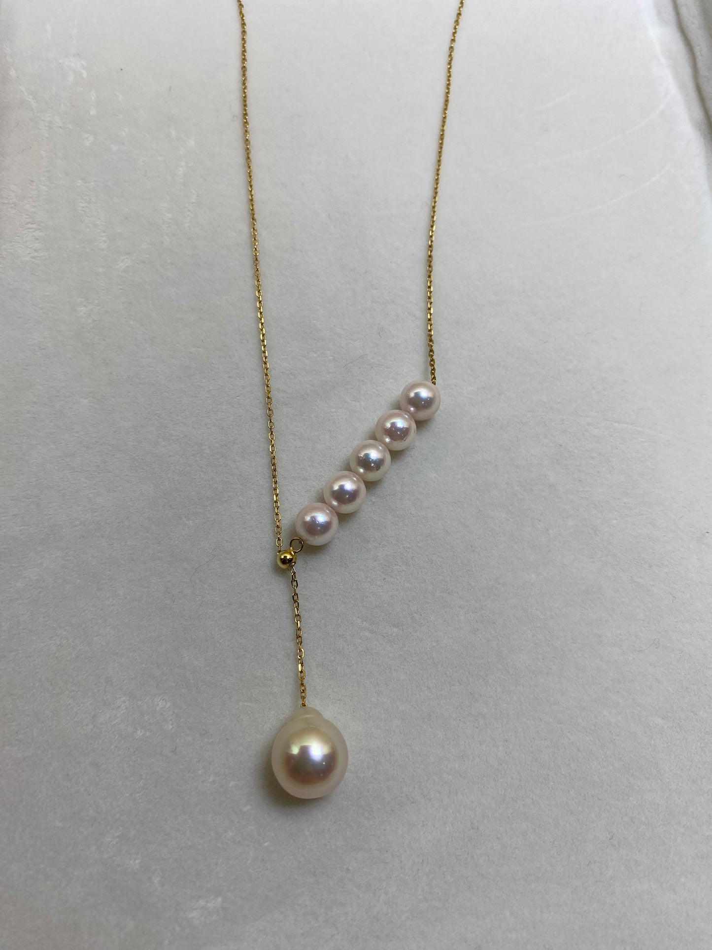 Elegant Akoya & South Sea Golden Seawater Pearl Necklace 6.9-10.9 mm